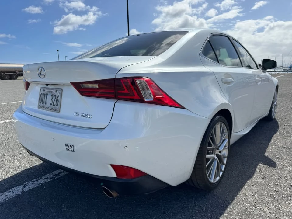 2014 Lexus IS 3rd Gen - Image 8 of 19