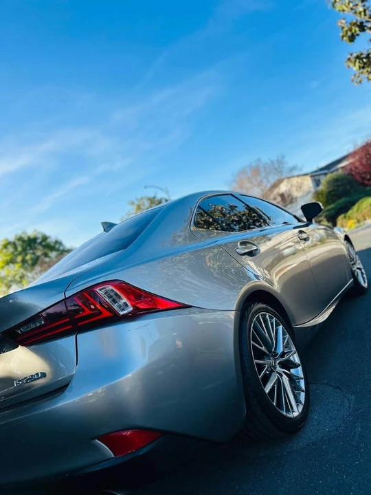 2014 Lexus IS 3rd Gen - Image 18 of 20