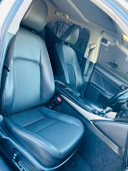 2014 Lexus IS 3rd Gen - Image 12 of 20