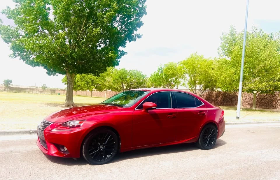 2014 Lexus IS 3rd Gen - Image 5 of 11