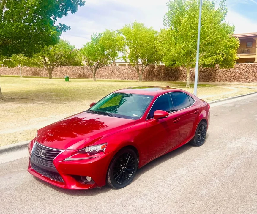 2014 Lexus IS 3rd Gen - Image 4 of 11