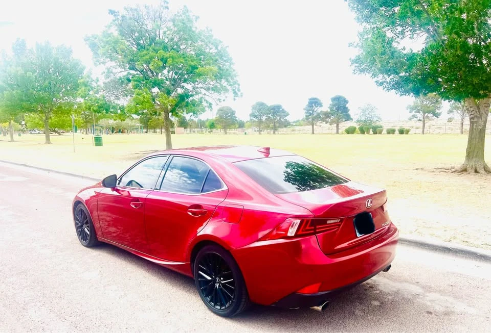 2014 Lexus IS 3rd Gen - Image 6 of 11