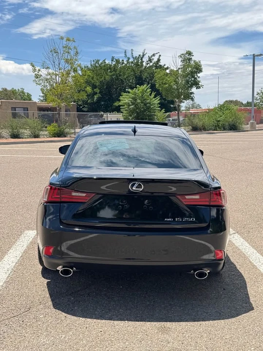 2014 Lexus IS 3rd Gen - Image 5 of 12