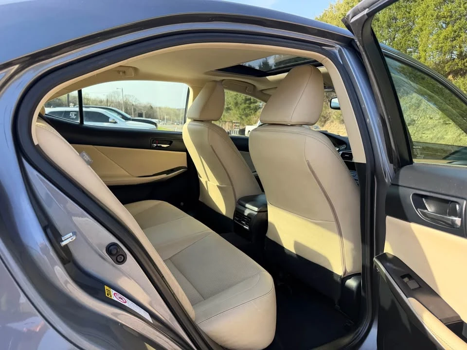2014 Lexus IS 3rd Gen - Image 9 of 15
