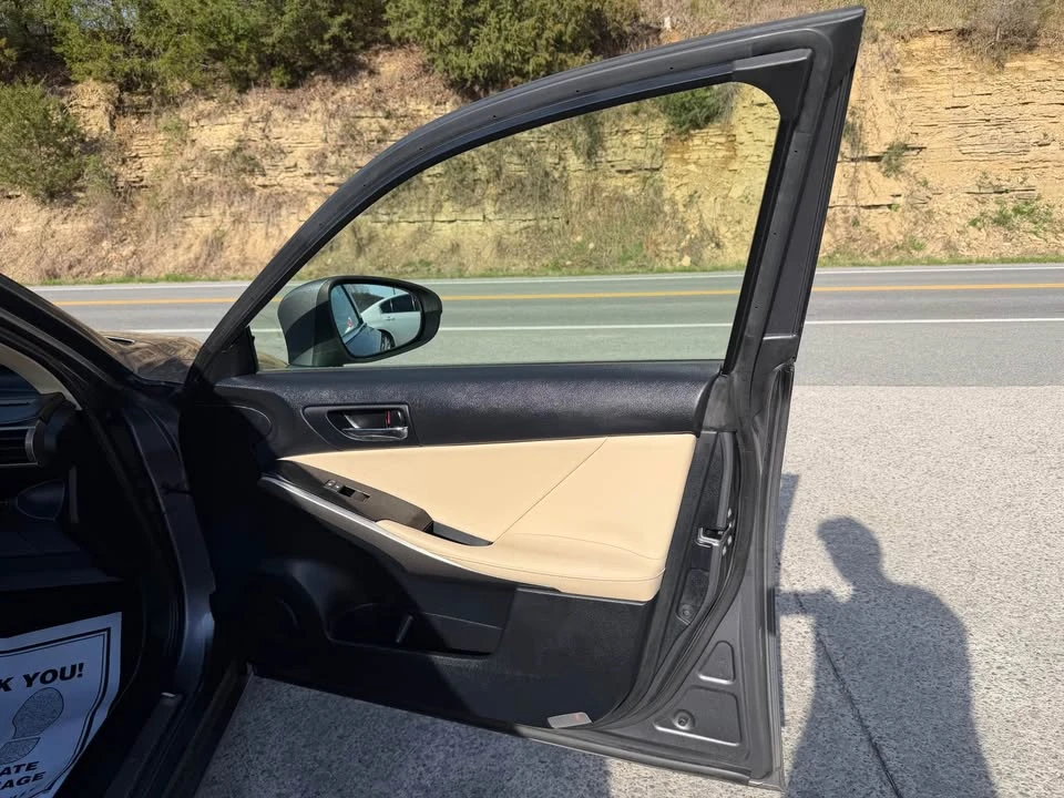 2014 Lexus IS 3rd Gen - Image 8 of 15