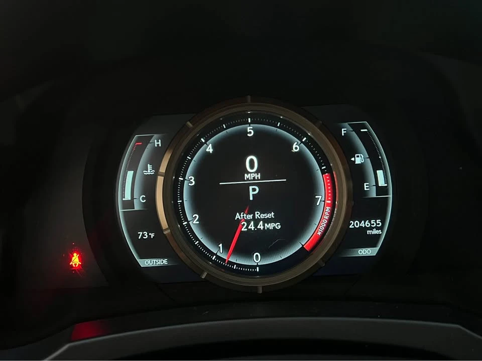 2014 Lexus IS 3rd Gen - Image 6 of 10