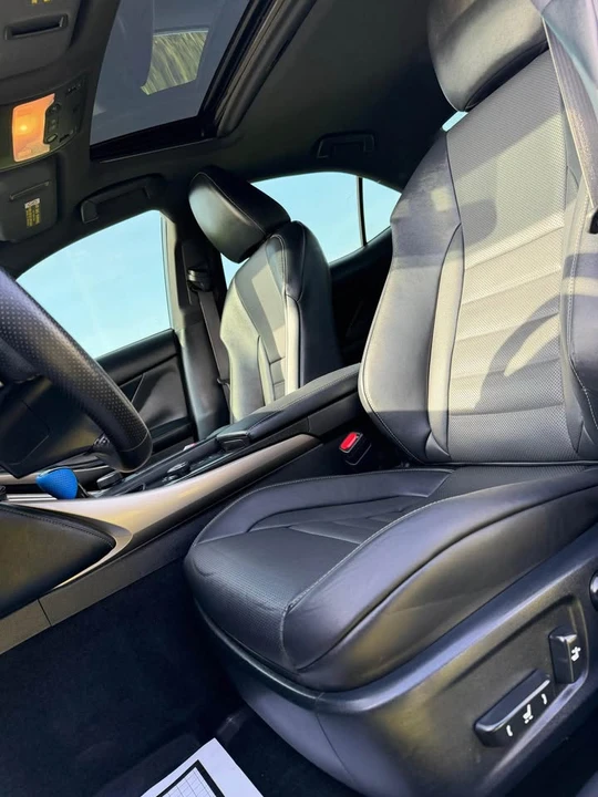 2014 Lexus IS 3rd Gen - Image 12 of 17