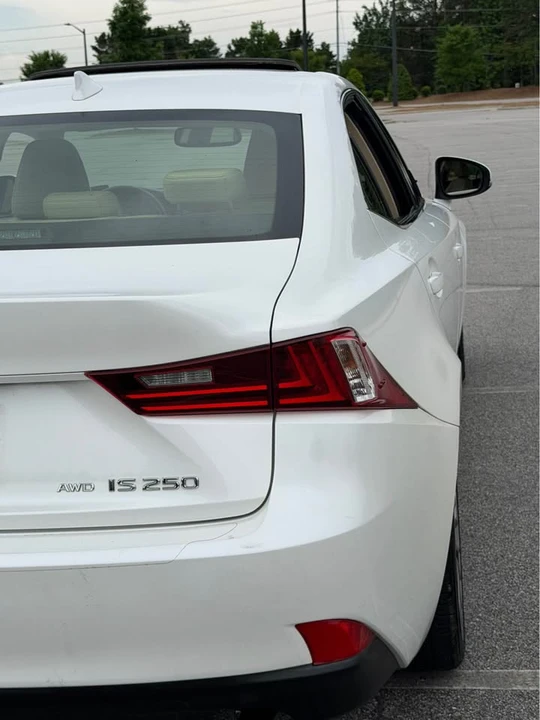 2014 Lexus IS 3rd Gen - Image 13 of 15