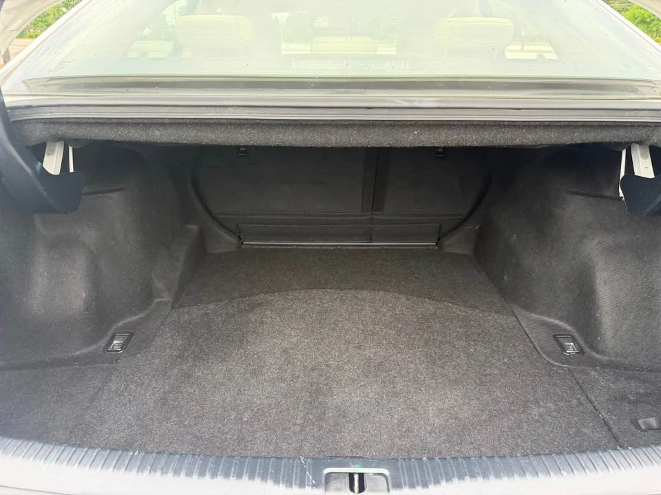2014 Lexus IS 3rd Gen - Image 11 of 15