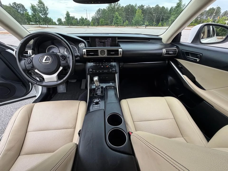 2014 Lexus IS 3rd Gen - Image 8 of 15