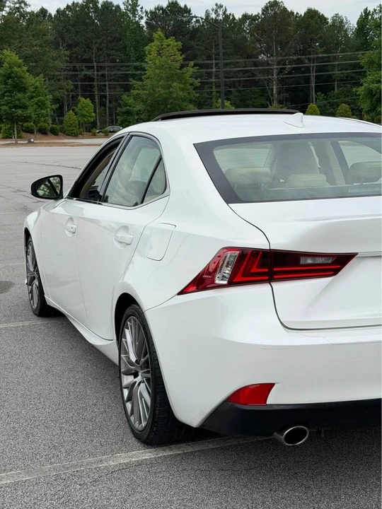 2014 Lexus IS 3rd Gen - Image 14 of 15