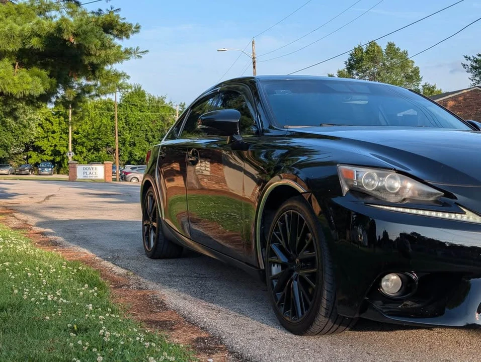 2014 Lexus IS 3rd Gen - Image 2 of 9
