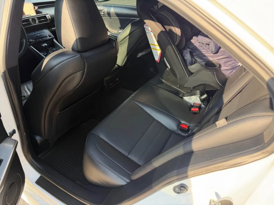 2014 Lexus IS 3rd Gen - Image 8 of 15