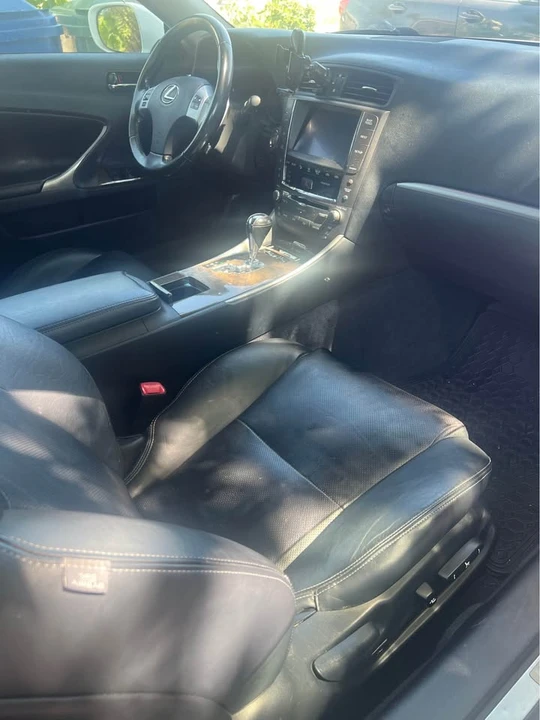 2014 Lexus IS 2nd Gen - Image 6 of 11
