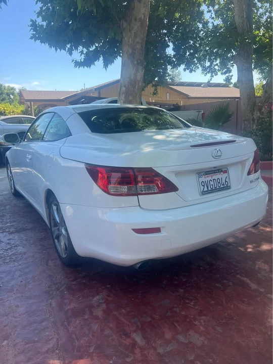 2014 Lexus IS 2nd Gen - Image 5 of 11