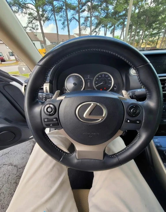 2014 Lexus IS 3rd Gen - Image 4 of 4