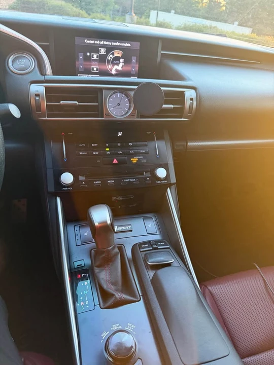 2014 Lexus IS 3rd Gen - Image 9 of 15