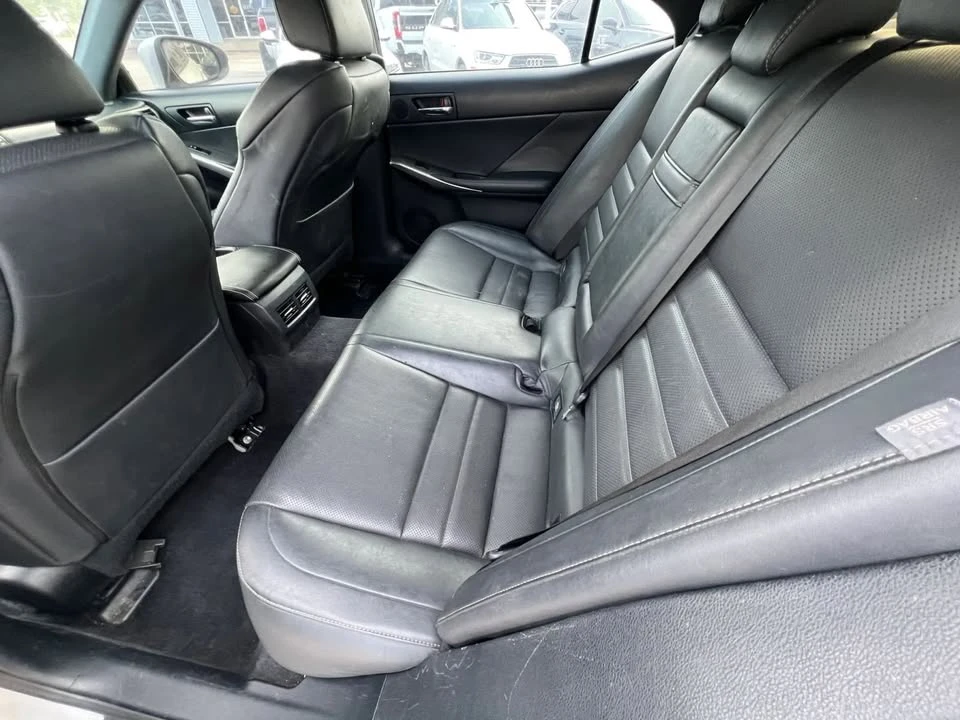 2014 Lexus IS 3rd Gen - Image 9 of 12