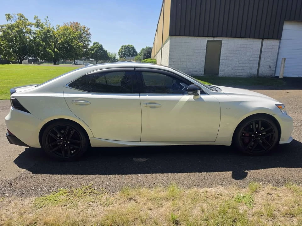 2014 Lexus IS 3rd Gen - Image 4 of 20