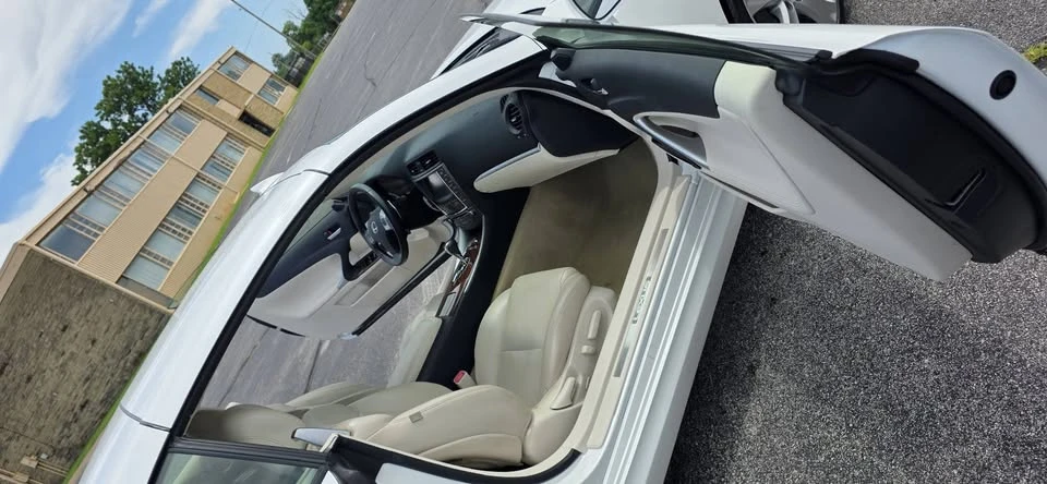 2014 Lexus IS 3rd Gen - Image 11 of 18