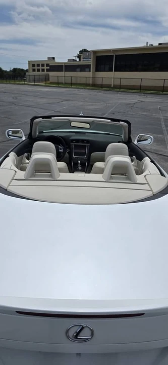 2014 Lexus IS 3rd Gen - Image 17 of 18