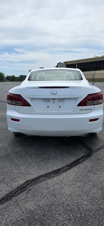 2014 Lexus IS 3rd Gen - Image 5 of 18