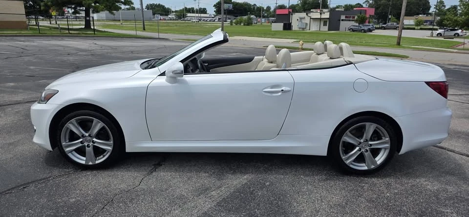 2014 Lexus IS 3rd Gen - Image 18 of 18