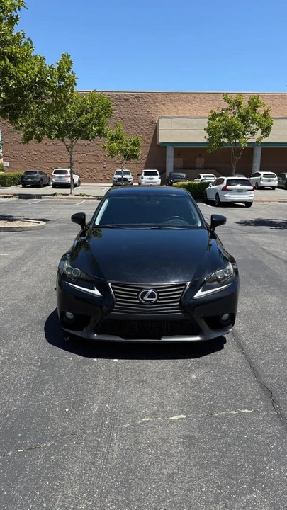 2014 Lexus IS 3rd Gen - Image 9 of 10