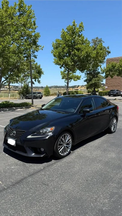 2014 Lexus IS 3rd Gen - Image 2 of 10