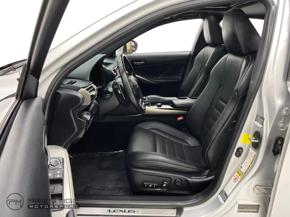 2014 Lexus IS 3rd Gen - Image 17 of 21