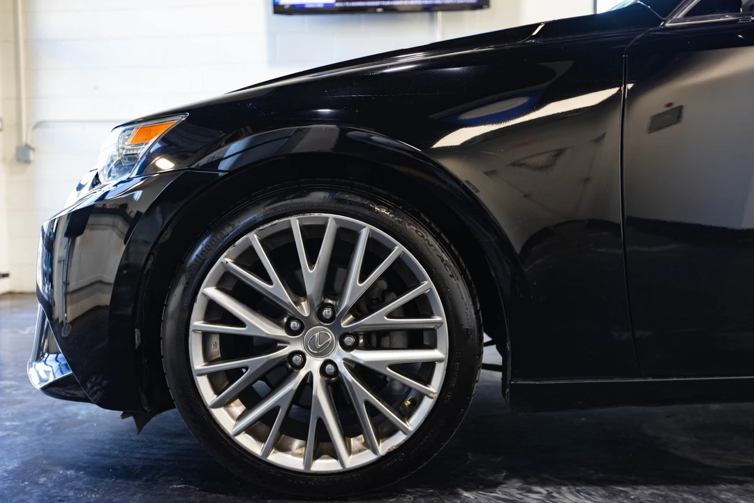 2014 Lexus IS 3rd Gen - Image 4 of 12