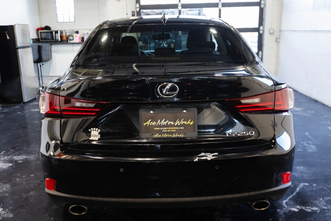 2014 Lexus IS 3rd Gen - Image 11 of 12