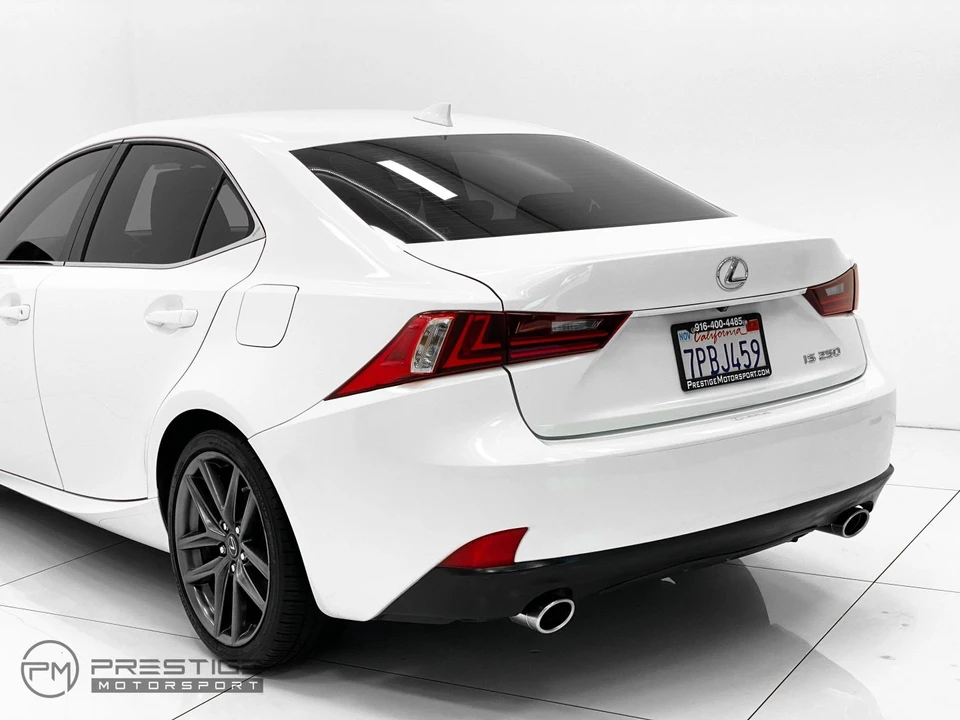 2014 Lexus IS 3rd Gen - Image 10 of 31