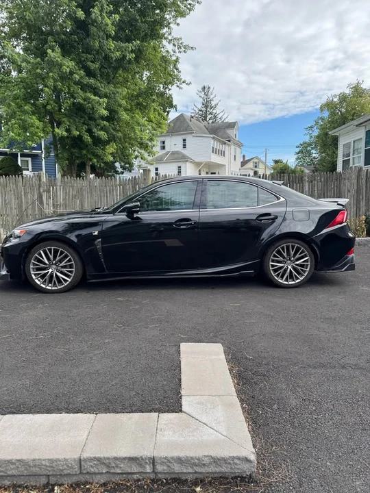 2014 Lexus IS 3rd Gen - Image 5 of 10
