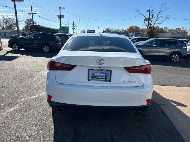2014 Lexus IS 3rd Gen - Image 8 of 12