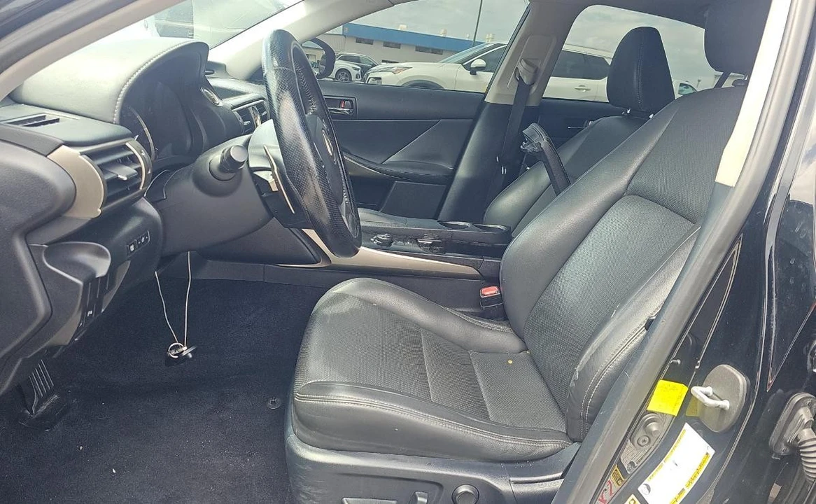 2014 Lexus IS 3rd Gen - Image 7 of 12