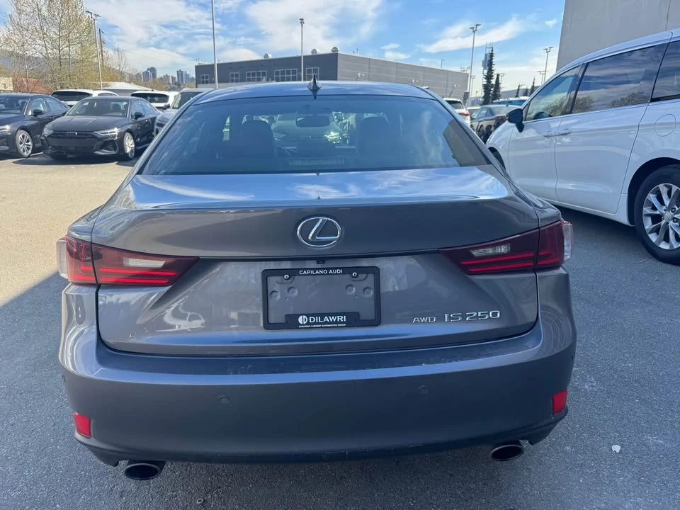 2014 Lexus IS 3rd Gen - Image 6 of 9
