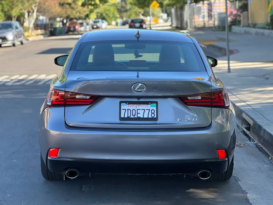 2014 Lexus IS 3rd Gen - Image 4 of 14