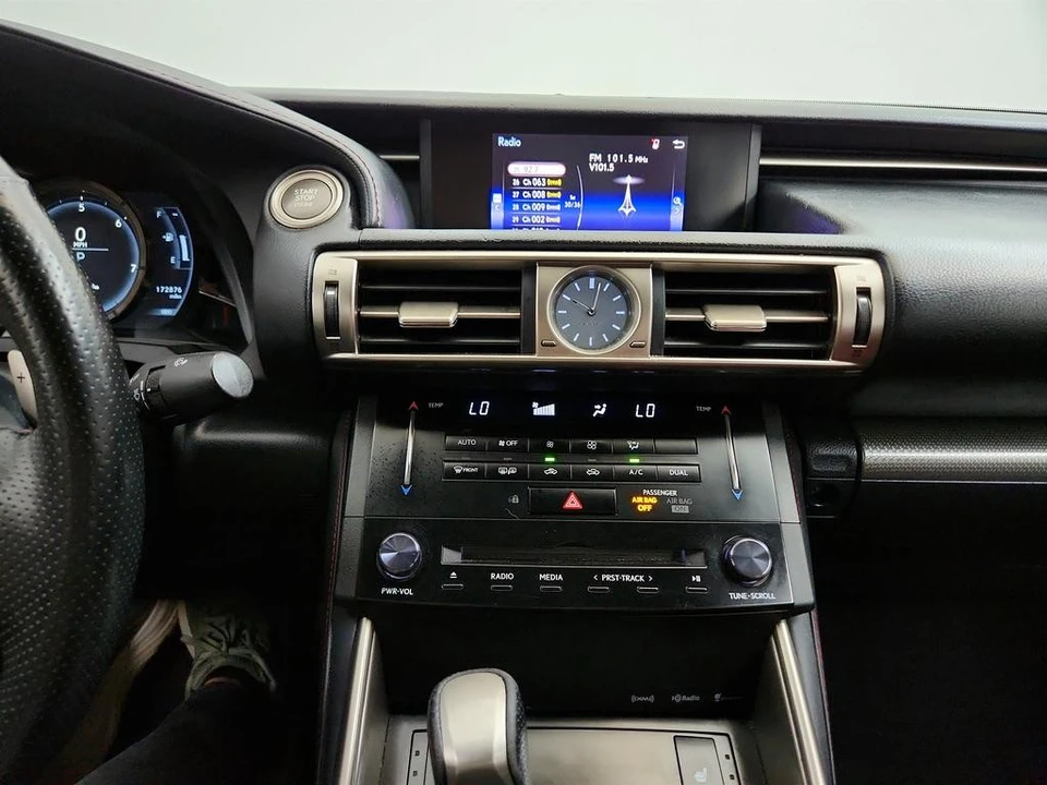 2014 Lexus IS 3rd Gen - Image 20 of 31