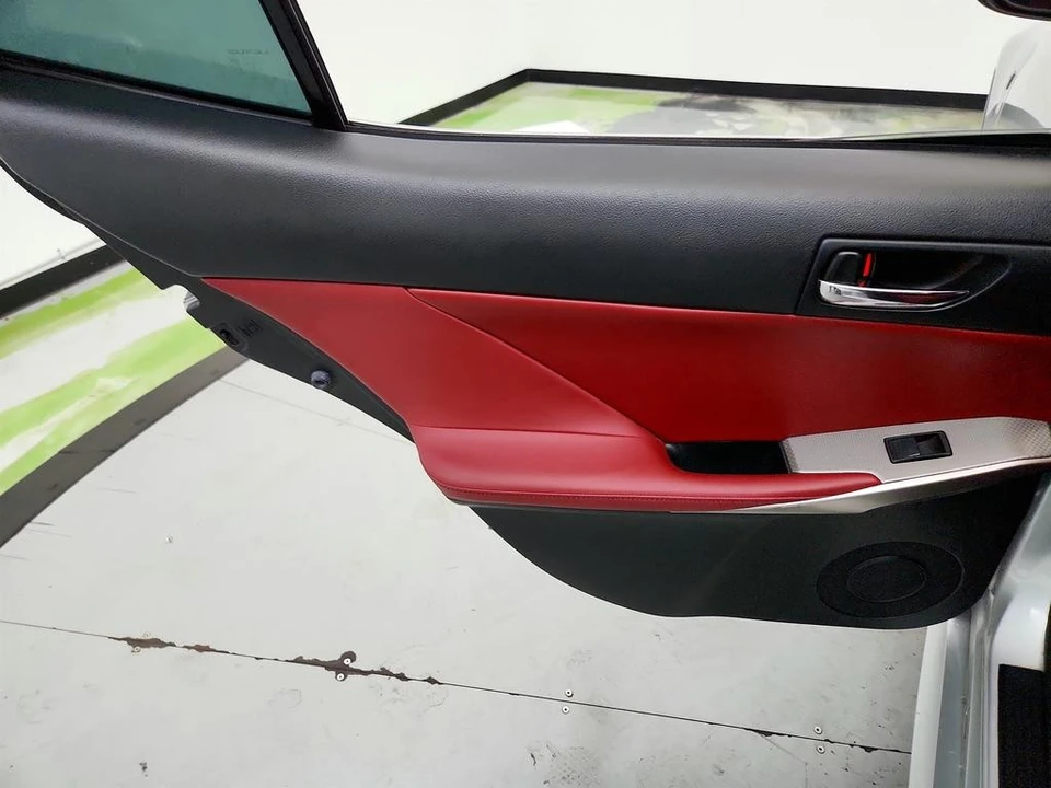 2014 Lexus IS 3rd Gen - Image 24 of 31