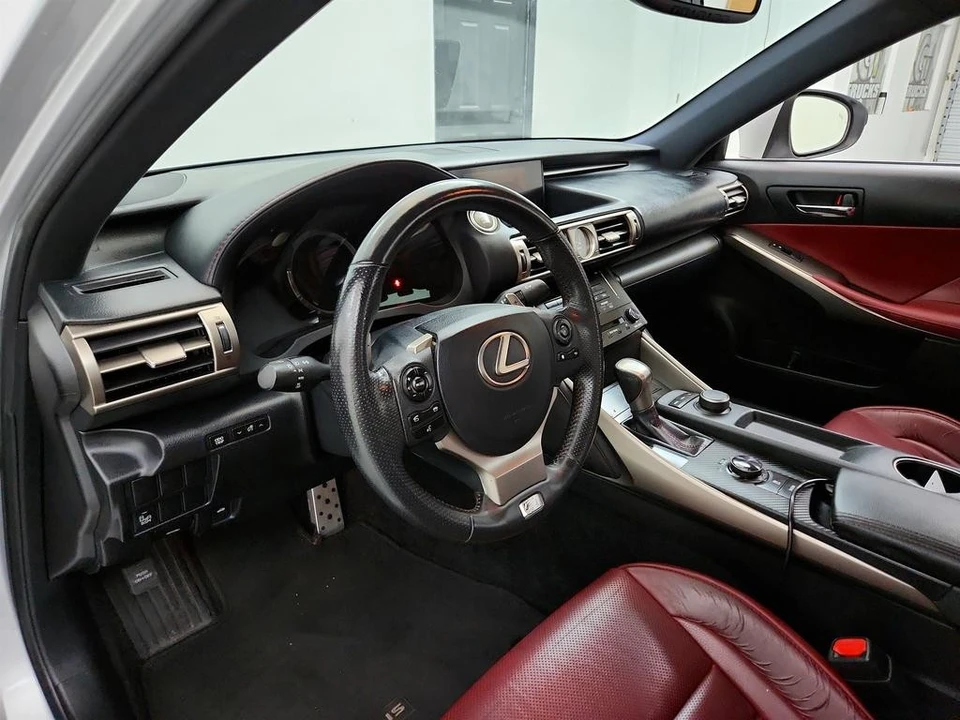 2014 Lexus IS 3rd Gen - Image 13 of 31