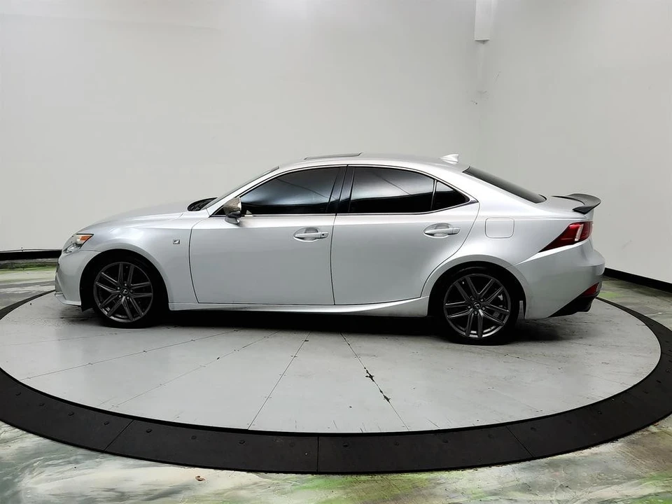 2014 Lexus IS 3rd Gen - Image 8 of 31