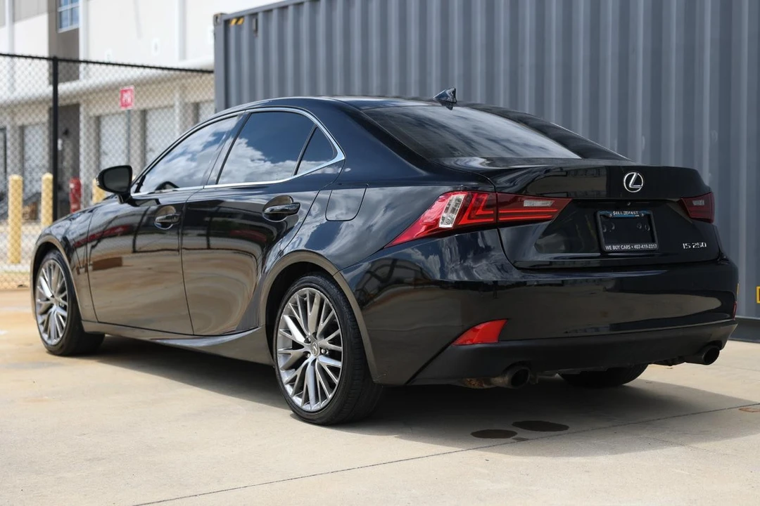 2014 Lexus IS 3rd Gen - Image 5 of 31