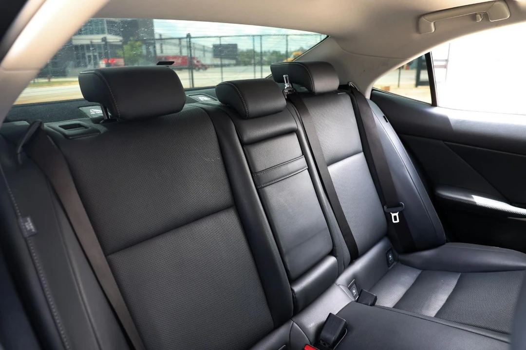 2014 Lexus IS 3rd Gen - Image 14 of 31
