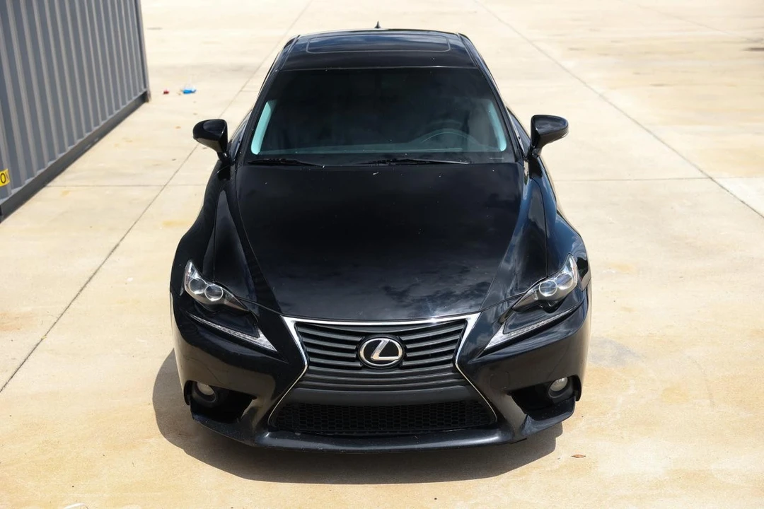 2014 Lexus IS 3rd Gen - Image 19 of 31