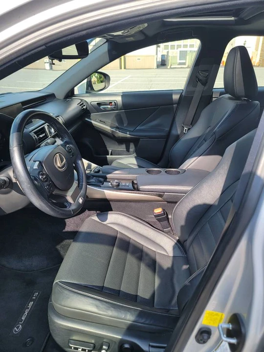 2014 Lexus IS 3rd Gen - Image 4 of 18