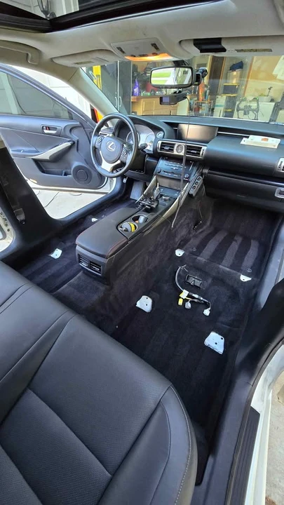 2014 Lexus IS 3rd Gen - Image 4 of 9