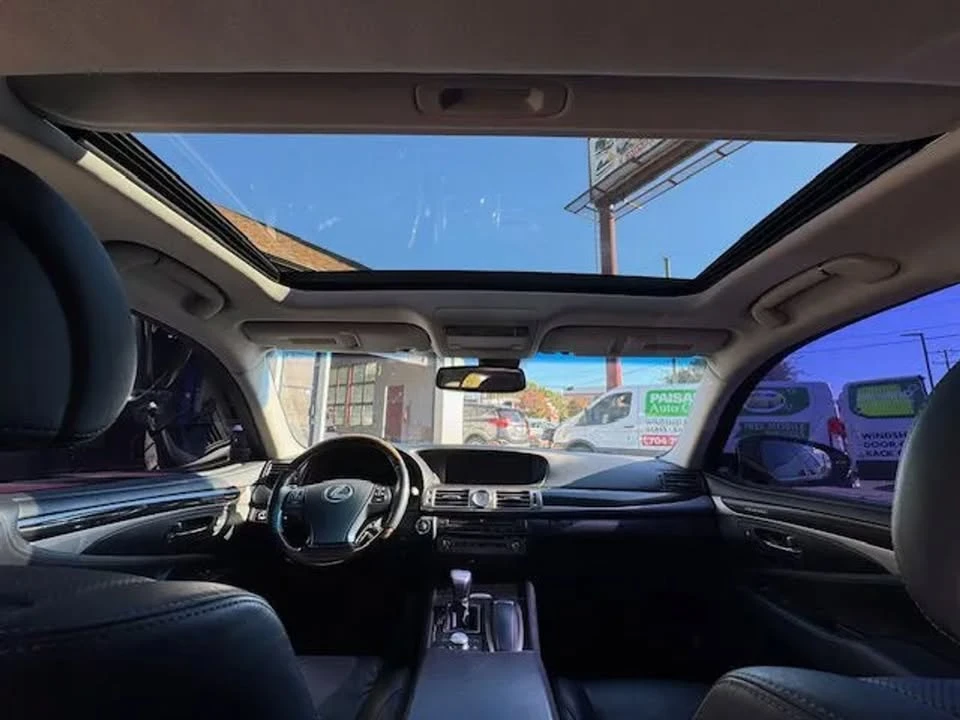 2014 Lexus LS 4th Gen - Image 4 of 8
