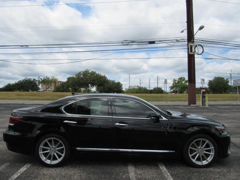 2014 Lexus LS 4th Gen - Image 4 of 19