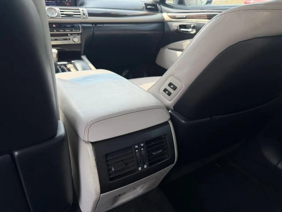 2014 Lexus LS 4th Gen - Image 16 of 20